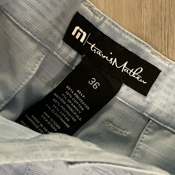 Travis Mathew 9” Floral Golf Shorts - Picture 4 of 7